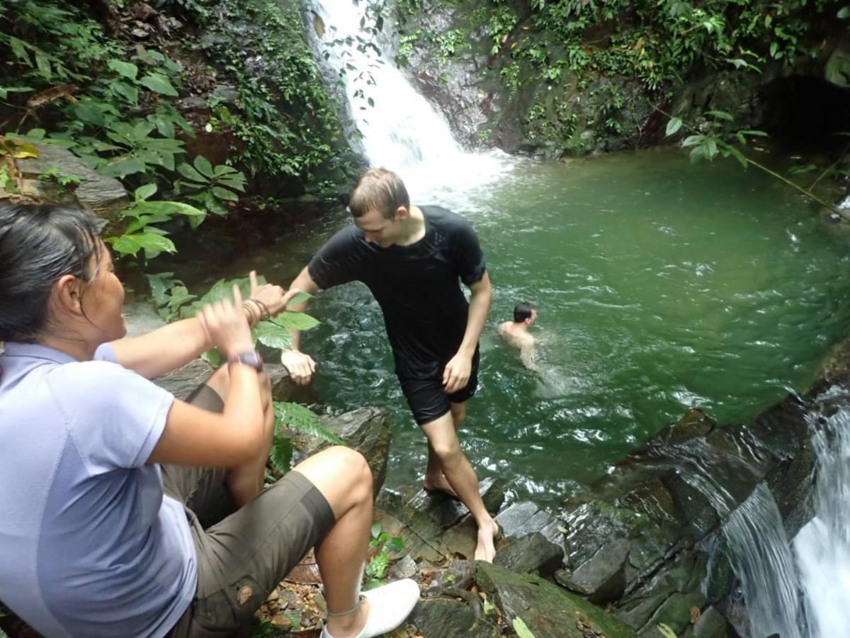 Fun Family Guest House N Jungle Tour Bukit Lawang Εξωτερικό φωτογραφία