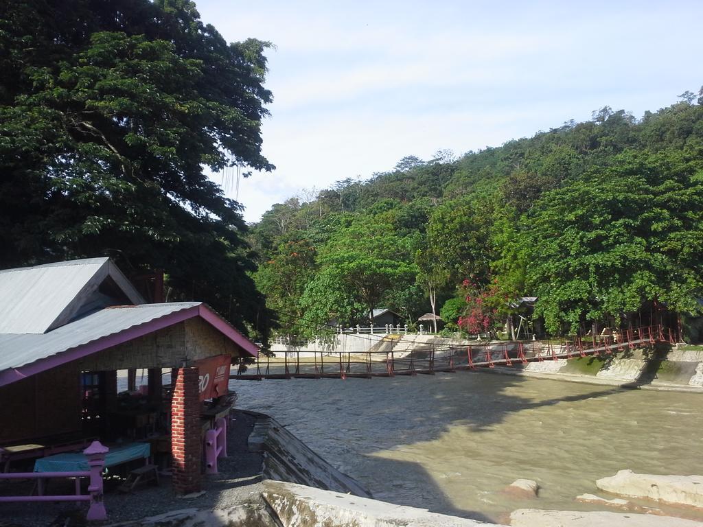 Fun Family Guest House N Jungle Tour Bukit Lawang Εξωτερικό φωτογραφία